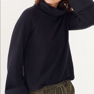 Free people funnel neck sweater/sweatshirt material. Size S